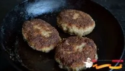 Як приготувати соковиті котлети з свинячого фаршу - рецепт з фото (смачні котлети з свинячого фаршу) Як приготувати соковиті котлети з свинячого фаршу - рецепт з фото