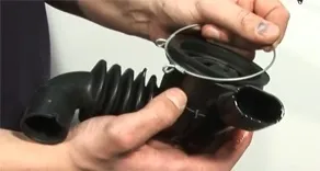 Як розібрати фільтр зливу