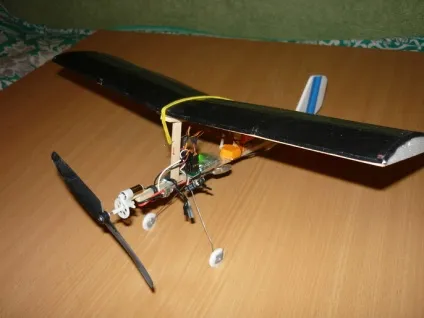 Як зробити своїми руками літак з моторчиком (літак) Як зробити своїми руками літак з моторчиком