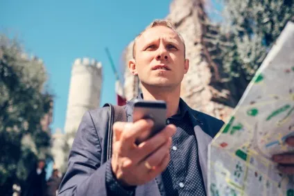 Як заощадити на дзвінках і інтернеті за кордоном