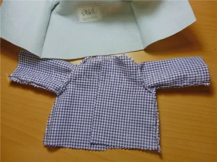 Як зшити пальто для ляльки (білого полотна найбільш) Як зшити пальто для ляльки