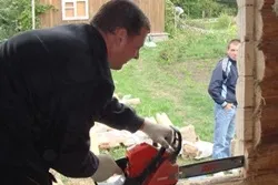Як встановити пластикові вікна в дерев'яному будинку (віконні і дверні прорізи будинки) Як встановити пластикові вікна в дерев'яному будинку