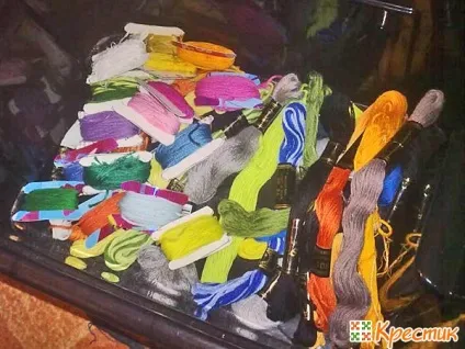 Як упорядкувати нитки муліне