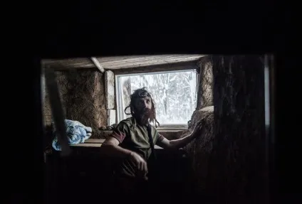 Як живе юрист, який проміняв столичний офіс на землянку в підмосковному лісі фото суспільство України (фото) Як живе юрист, який проміняв столичний офіс на землянку в підмосковному лісі фото суспільство України