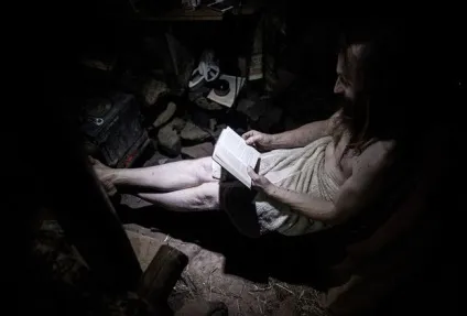 Як живе юрист, який проміняв столичний офіс на землянку в підмосковному лісі фото суспільство України (живе) Як живе юрист, який проміняв столичний офіс на землянку в підмосковному лісі фото суспільство України
