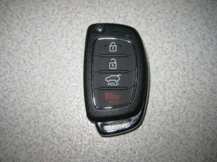 Як замінити батарейку в брелоку ключа hyundai (hyundai) Як замінити батарейку в брелоку ключа hyundai
