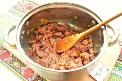 Картопля, тушкований з курячою печінкою (курячої) Картопля, тушкований з курячою печінкою