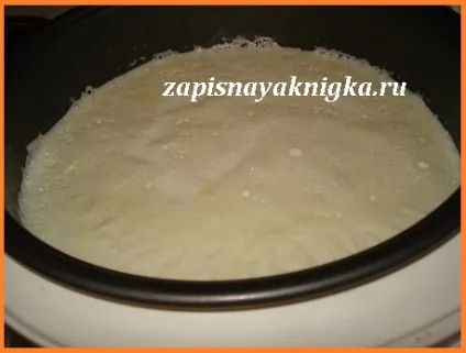 Кип'ячене молоко в мультиварці Панасонік