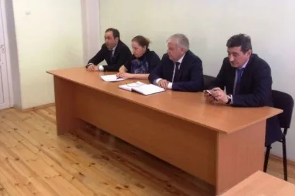 Колективу Гунібского лікарні представили нового головного лікаря, суспільство події, суспільство, АіФ дагестан (головного лікаря) Колективу Гунібского лікарні представили нового головного лікаря, суспільство події, суспільство, АіФ дагестан