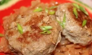 Котлети з свинячого фаршу прості рецепти з фото і відео (котлети з курячого і свинячого фаршу рецепт) Котлети з свинячого фаршу прості рецепти з фото і відео