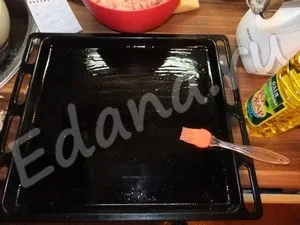 Котлети «Ластівчине гніздо» з сиром, цибулею і помідорами