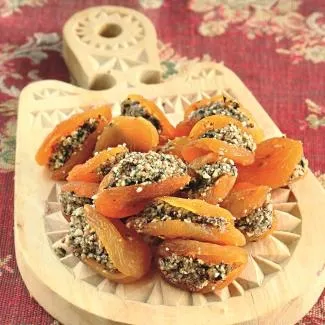 Кулінарна магія готуємо любовні страви, смачно (цукерки) Кулінарна магія готуємо любовні страви, смачно