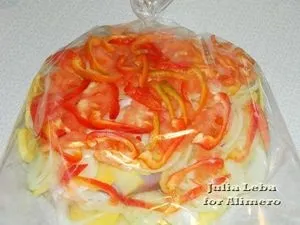 Курячі стегенця з картоплею і овочами (стегенця рецепт) Курячі стегенця з картоплею і овочами