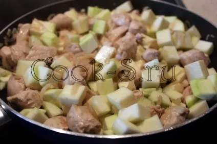 Курка з кабачками - покроковий рецепт з фото, страви з курки (курка з кабачками) Курка з кабачками - покроковий рецепт з фото, страви з курки