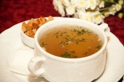 Курячі бульйони - смачні, корисні і легкі! (Рецепти приготування курячих бульйонів) Курячі бульйони - смачні, корисні і легкі!