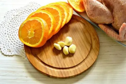 Курка, фарширована апельсинами і часником - рецепт з фото (часником) Курка, фарширована апельсинами і часником - рецепт з фото