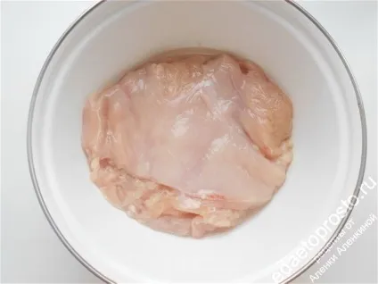 Курка з ананасами