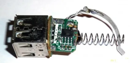 Автомобільна зарядка usb 5в 2а як це зроблено (автомобільна) Автомобільна зарядка usb 5в 2а як це зроблено