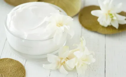 Лосьйони для тіла домашнього приготування - домашній spa салон (Готовий лосьйон наносимо) Лосьйони для тіла домашнього приготування - домашній spa салон