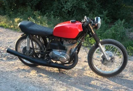 Особистий досвід іж планета-5 1990 - історія переробки іж планети в cafe racer (планети) Особистий досвід іж планета-5 1990 - історія переробки іж планети в cafe racer