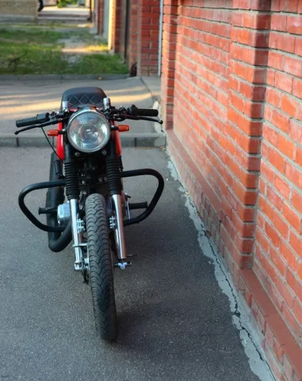 Особистий досвід іж планета-5 1990 - історія переробки іж планети в cafe racer (1990) Особистий досвід іж планета-5 1990 - історія переробки іж планети в cafe racer