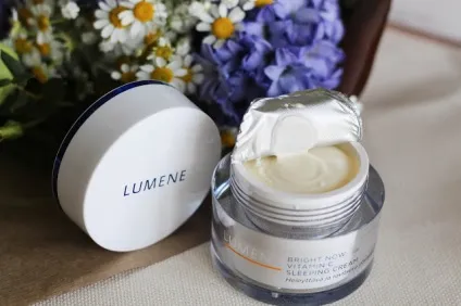 Lumene нічний крем-сон bright now vitamin c sleeping cream і крем для області навколо очей bright (нічний) Lumene нічний крем-сон bright now vitamin c sleeping cream і крем для області навколо очей bright