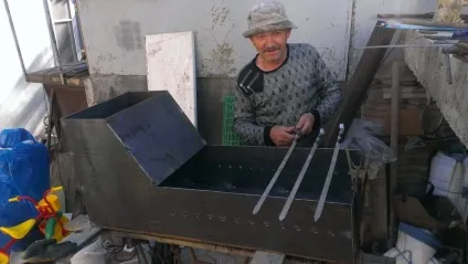 Мангал на ніжках з елементами ковки своїми руками, зроби сам (мангал) Мангал на ніжках з елементами ковки своїми руками, зроби сам