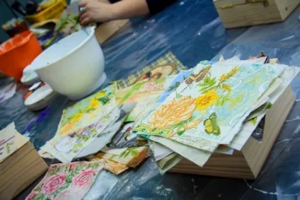 Майстер-клас дерев'яна шкатулка в техніці декупаж (жінка) Майстер-клас дерев'яна скринька в техніці декупаж