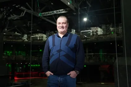 Михайло данилов «люди продовжують ходити в клуби, щоб відволікатися від повсякденних турбот» (ходити) Михайло данилов «люди продовжують ходити в клуби, щоб відволікатися від повсякденних турбот»