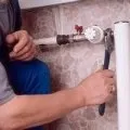 Чи можна у ванній встановити натяжна стеля (можна) Чи можна у ванній встановити натяжна стеля