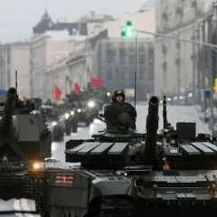 Москва, новини, 3 і 7 травня центр москви перекриють для репетиції параду (транспорту) Москва, новини, 3 і 7 травня центр москви перекриють для репетиції параду