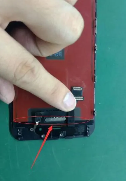 На iphone смуга на екрані що робити