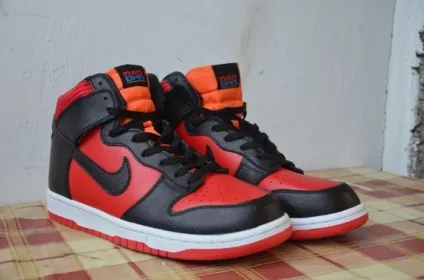 Чоловічі кросівки nike dunk high (Подекуди стирчать нитки) Чоловічі кросівки nike dunk high