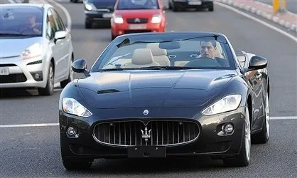 Нові автомобілі кріштіану роналду (роналду) Нові автомобілі кріштіану роналду