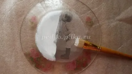 Зворотній декупаж тарілки