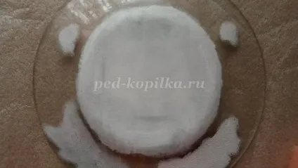 Зворотній декупаж тарілки