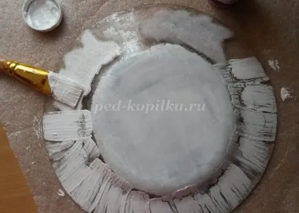 Зворотній декупаж тарілки