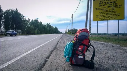 Одна з Кавказу і Середньої Азії - подорож автостопом (одна) Одна з Кавказу і Середньої Азії - подорож автостопом