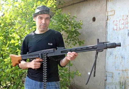 Одеський умілець робить автомати і - кулемети великої вітчизняної з - мрія - відтворити - максим (максим) Одеський умілець робить автомати і - кулемети великої вітчизняної з - мрія - відтворити - максим