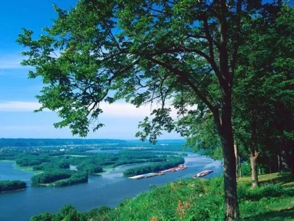 Одна з найбільших річок світу, річка міссісіпі (одна) Одна з найбільших річок світу, річка Міссісіпі