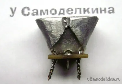 Відбивач-радіатор для світлодіода