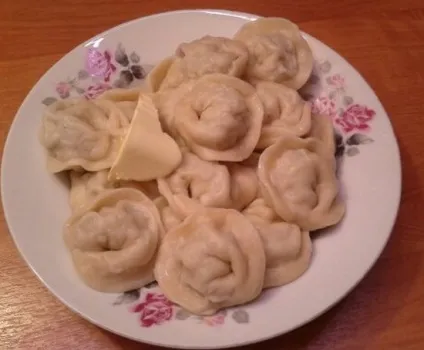 Пельмені з грибами і картоплею рецепт (пельмені) Пельмені з грибами і картоплею рецепт