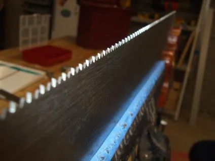 пила ручна