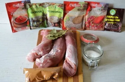 Бастурма зі свинини в домашніх умовах, salatyk