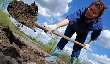 Чому титанова лопата не настільки популярна і кому вона потрібна (лопата) Чому титанова лопата не настільки популярна і кому вона потрібна
