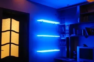 Полки зі скла зі світлодіодним підсвічуванням, як встановити (підсвічуванням) Полки зі скла зі світлодіодним підсвічуванням, як встановити