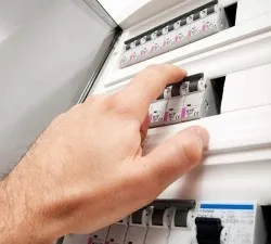 Правильний електромонтаж складання та монтаж розподільчих щитів, будівельний портал (електромонтаж) Правильний електромонтаж складання та монтаж розподільчих щитів, будівельний портал