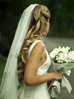 Зачіска для мами нареченої