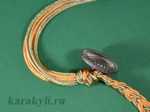 Простий браслет кіскою в 4 нитки своїми руками, каракулі