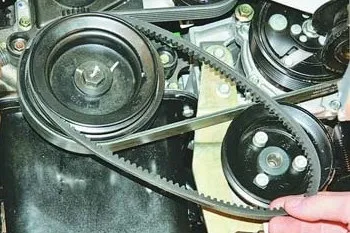 Перевіряємо натяг і міняємо ремінь приводу насоса гідропідсилювача chery amulet (перевіряємо) Перевіряємо натяг і міняємо ремінь приводу насоса гідропідсилювача chery amulet